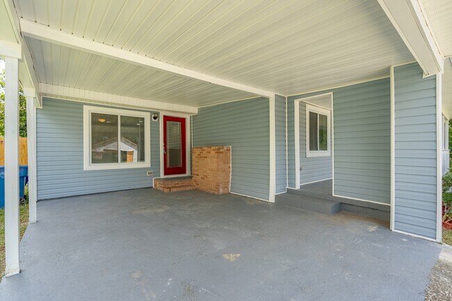 Photo - 8524 Dandy Ave