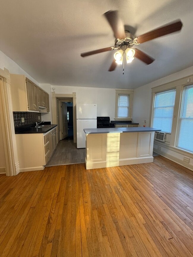 Photo - 129 N St Louis Blvd Unit 129 North Saint Louis Boulevard- A