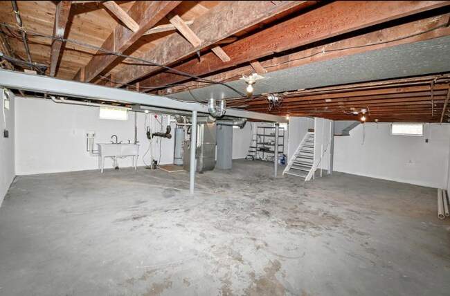 Photo - 791 Symmes Rd