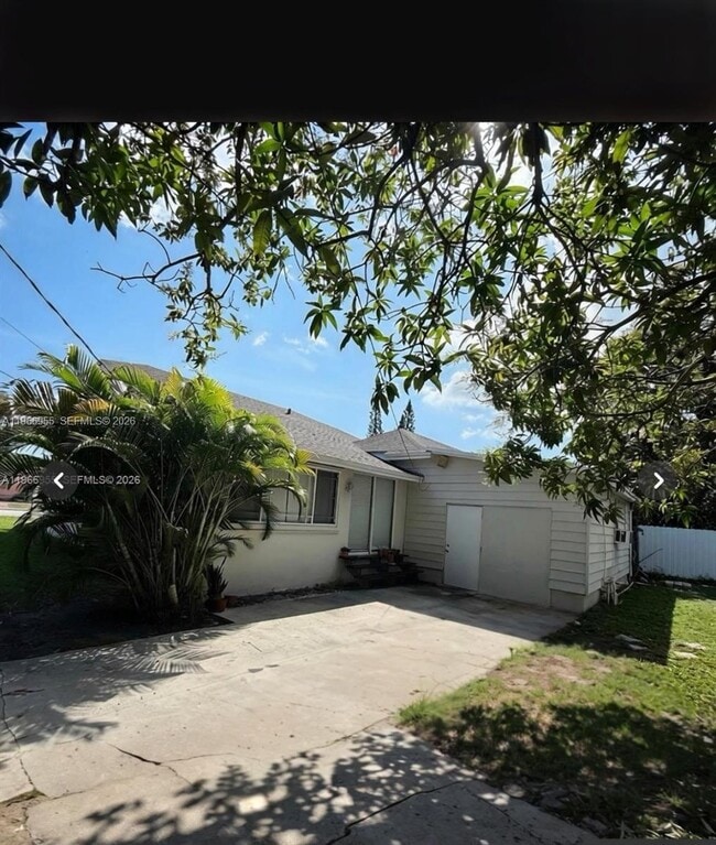 Building Photo - 12680 NE 3rd Ave