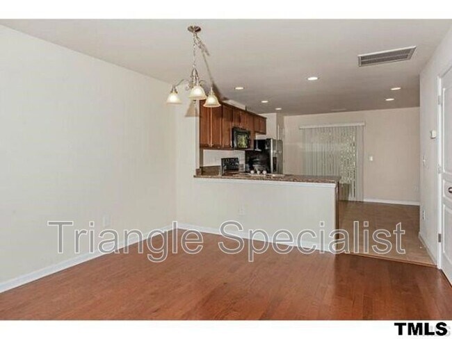 Photo - 8549 Quarton Dr