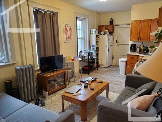 Building Photo - 30 Reedsdale St Rental