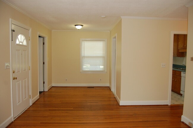 Photo - 4 Erskine Ln