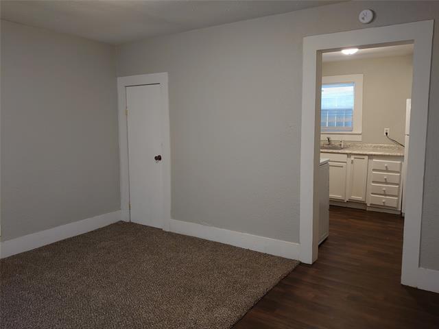 Building Photo - 3733 Laurel Dr Rental