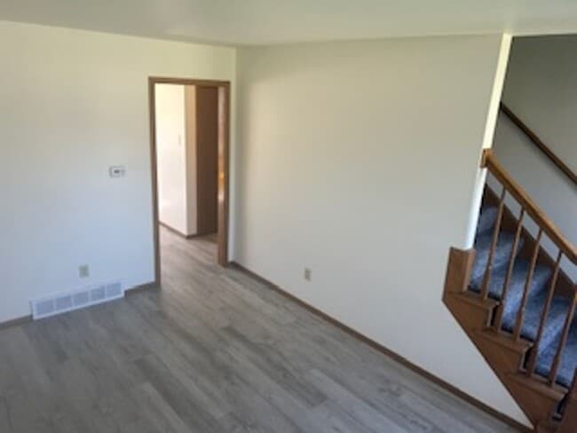 Photo - 734 Fairwood Dr