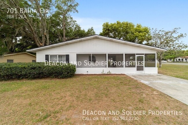 Building Photo - 701 Bahia Cir