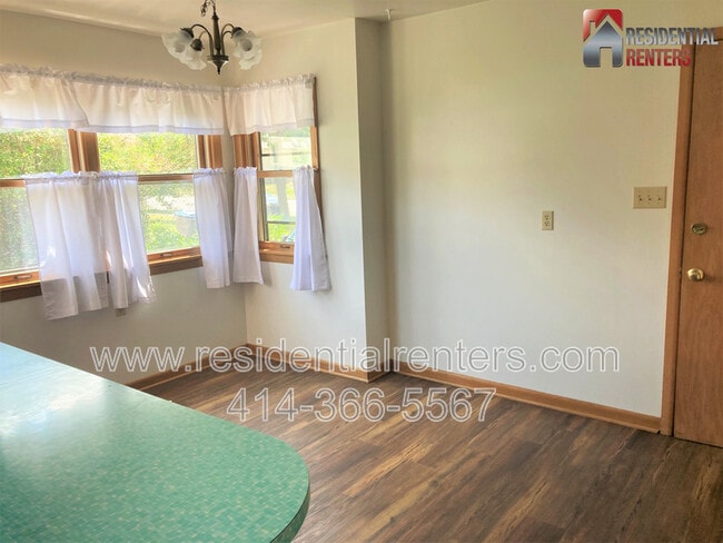Photo - 3760 S Clement Ave