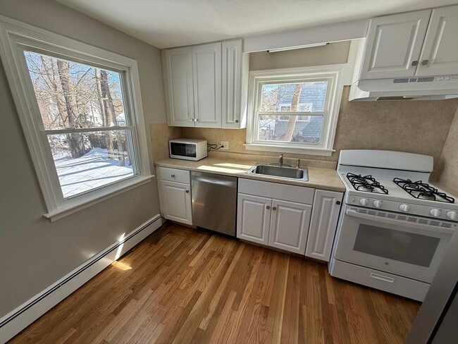 Photo - 252 Mechanic St