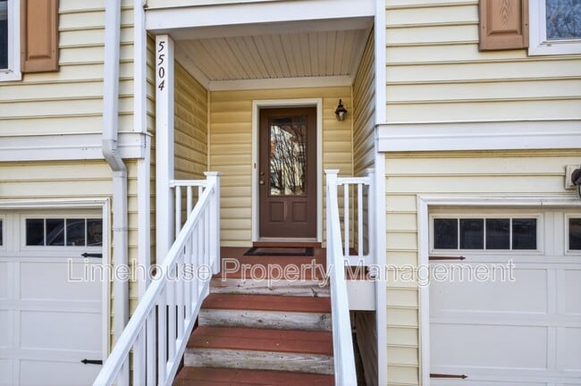 Photo - 5504 Taylors Walke Ln