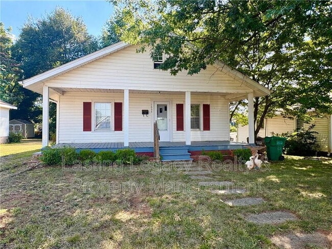 Building Photo - 1604 Walker Pl