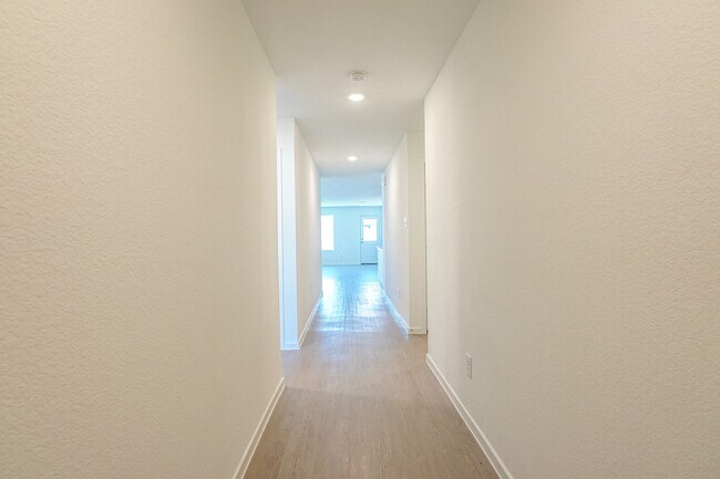 Photo - 2718 Pebble Whisper Dr