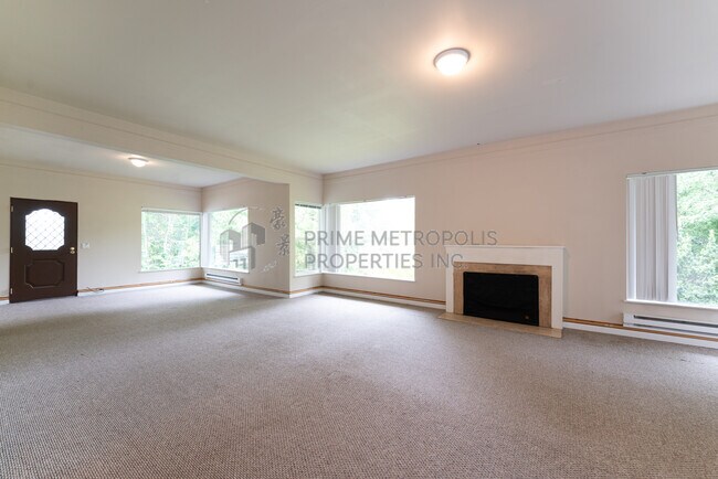 Photo - 11322 Exeter Ave NE