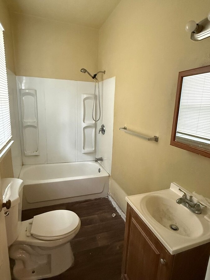 Photo - 570 29th St Unit 572