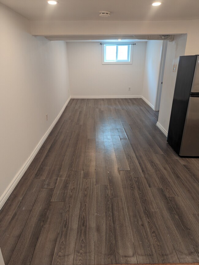 Living/Dining - 255 Wallace Av S Unit Basement Apartment