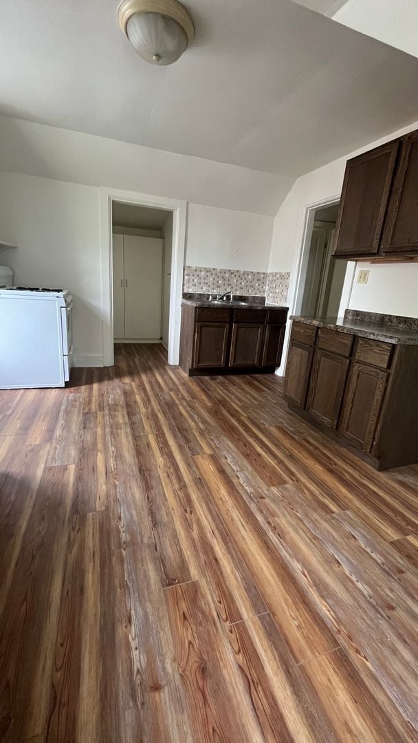 Building Photo - tf1503 Unit 821