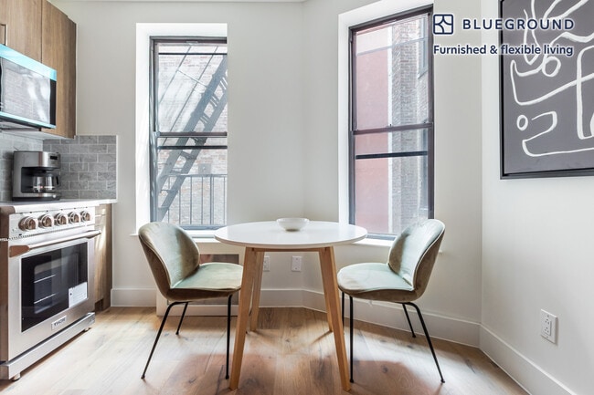 Photo - 82 Washington Pl Unit FL4-ID1815