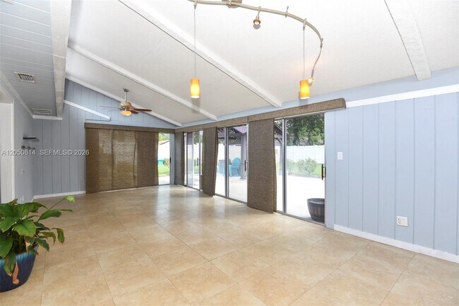 Photo - 781 Little Pine Dr