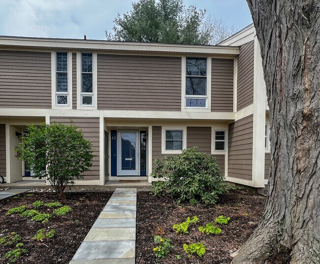 Photo - 11 Oak St Unidad 42 Rental