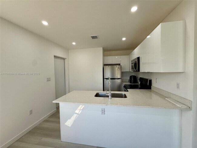 Photo - 1391 NW 72nd St