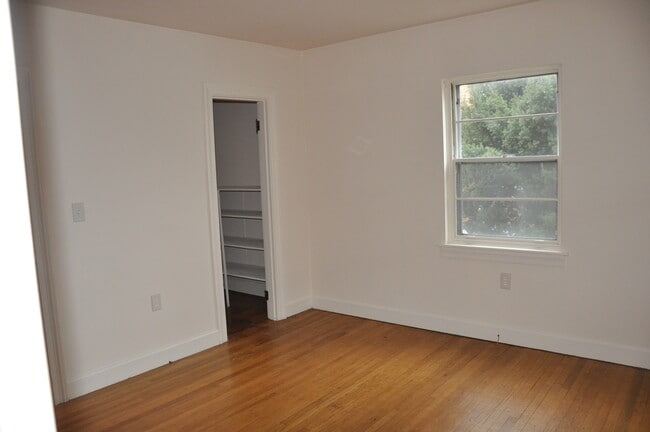 Photo - 412 Pyke Rd
