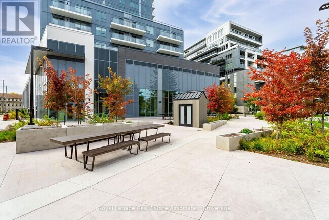 Photo - 93 Arthur St S Unité 1212