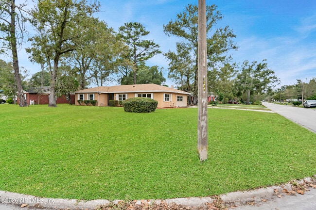 Photo - 7804 Jolliet Dr