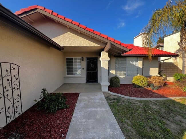 Photo - 516 Sun Rose Ave