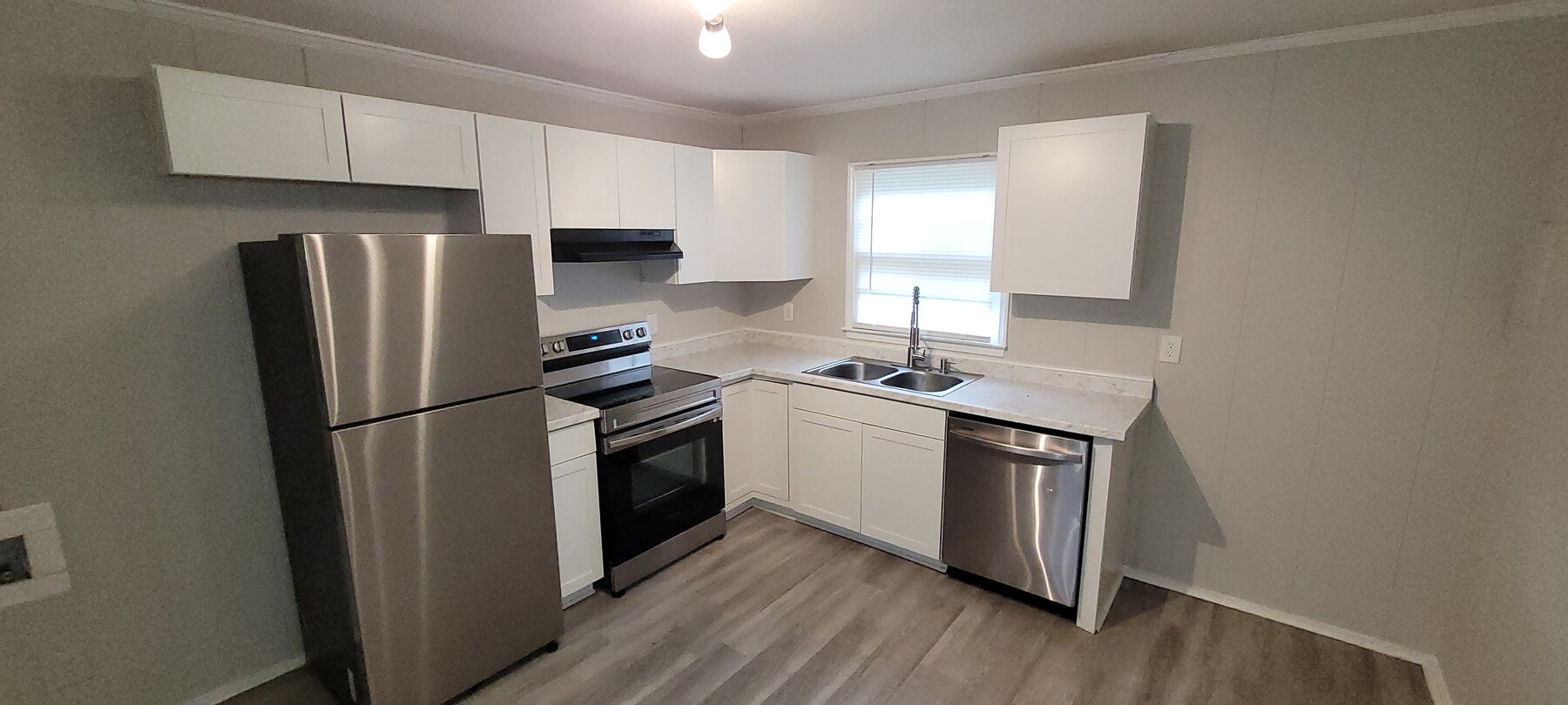 Photo - 216 Church St