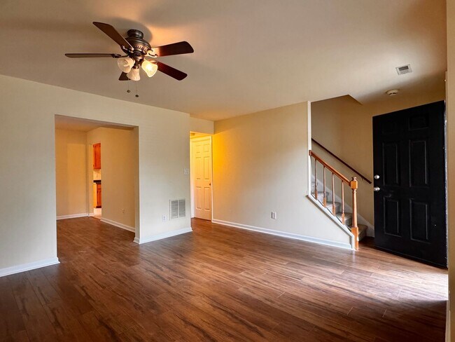 Photo - Briarwood Townhome close to NGIC and Hollymead Town Center!