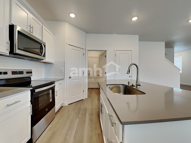 Photo - 8002 Katriel Ct SW