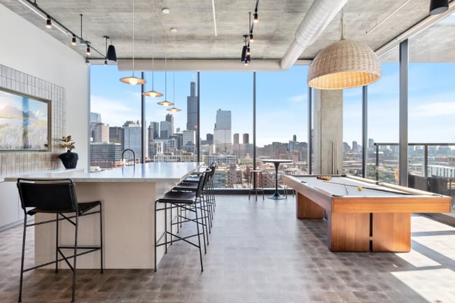 Photo - 1050 W Van Buren St