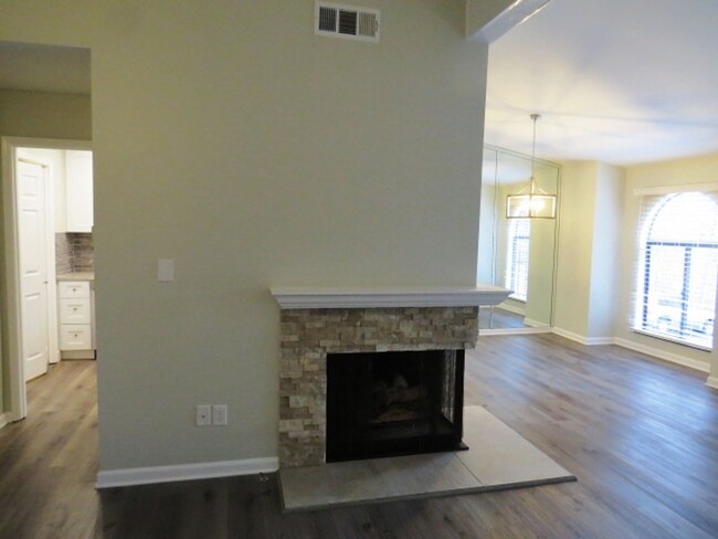 Must See Condo in the Heart of Vestavia Hi... - Must See Condo in the Heart of Vestavia Hi...