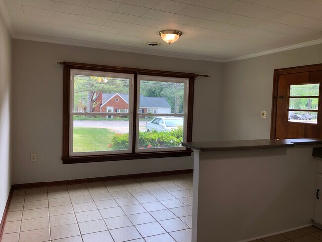 Photo - 834 Athens Dr