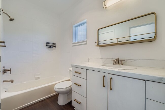 Photo - Stunning 3-Bed/2-Bath + Den Townhome with ...