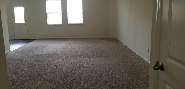 Photo - 2906 Seacrest Ln