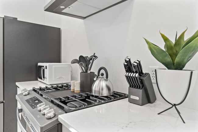 Photo - Renovated Historic Townhome — 2BR, 1,000 Sq Ft, West Central