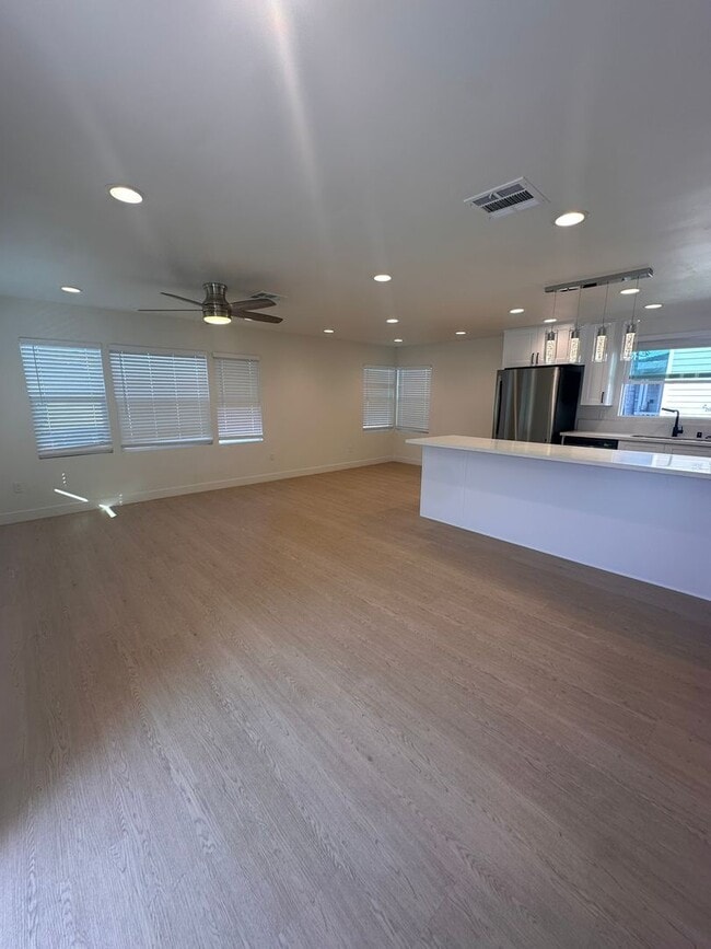 Photo - 4920 63rd St Unidad 4920