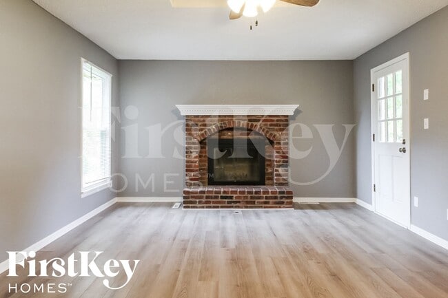 Photo - 303 Monroe Ave