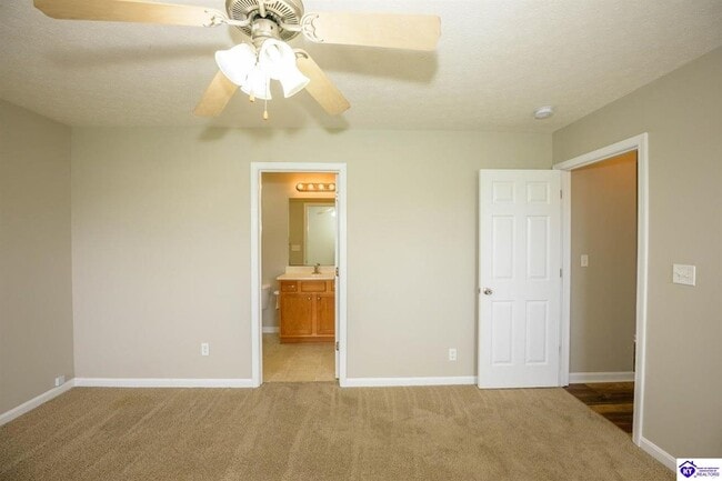 Photo - 122 W Donna Reed Blvd