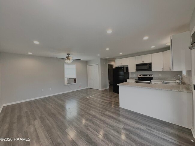113 Glenfield Dr