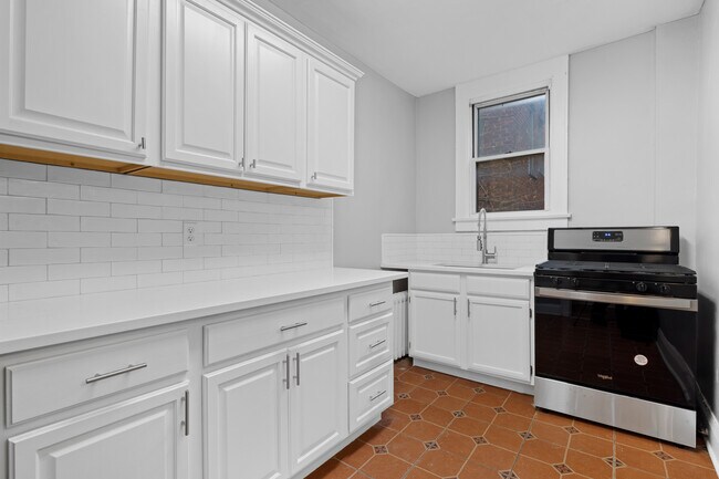 1138 Illinois Ave Unit 5