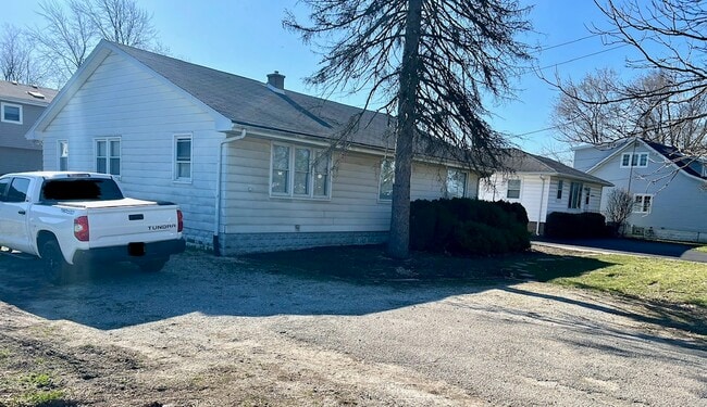 Photo - 620 N State St