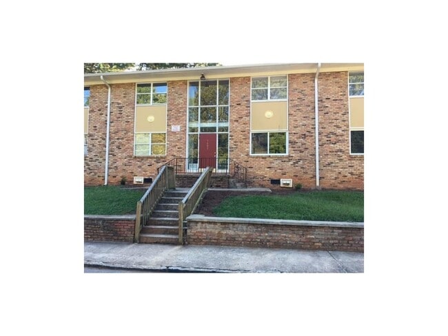 Photo - 1607 Line Cir Unit 2