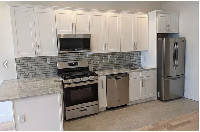 Building Photo - 420 W 150th St Unit 1FL
