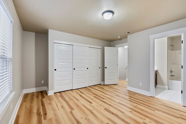 Photo - 3BR/2.5 Bath Townhome