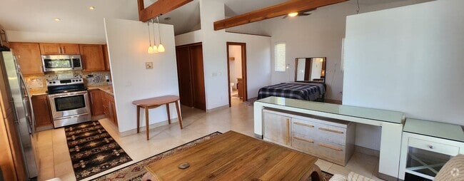 Building Photo - 934 Kuialua Pl Unit Lahaina Studio Apartment