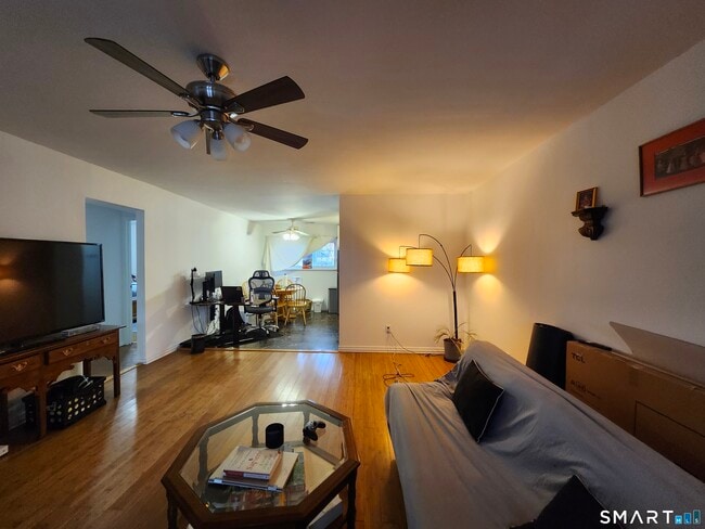 Photo - 4 Union Ave Unidad 8