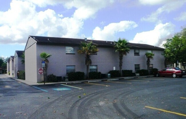 Photo - Baywatch Apartments- Five Minutes Driving from USF Unit 18-1323/102