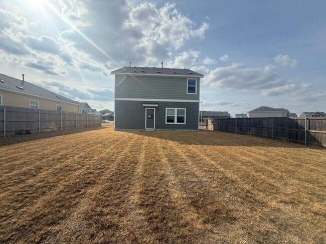 Photo - 7321 Grenadine Bloom Bnd