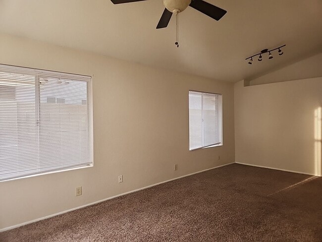 Photo - ?4 Bed / 2 Bath Single Level Gilbert Home with vaulted Ceilings *New Paint*?